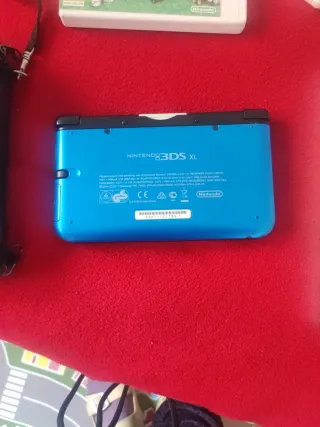 Nintendo 3DS XL Azul + 4 Juegos, funda y cargador
