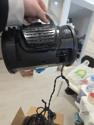 Aspiradora Black+Decker sin bolsa turbocyclone