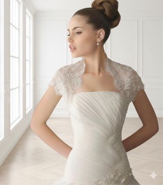 Bolero Novia Aire Barcelona Gold. XS. Impecable