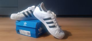 Adidas Superstar Blancas y Negras Talla 42