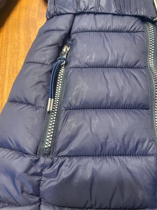 Anorak largo azul marino con cinturón