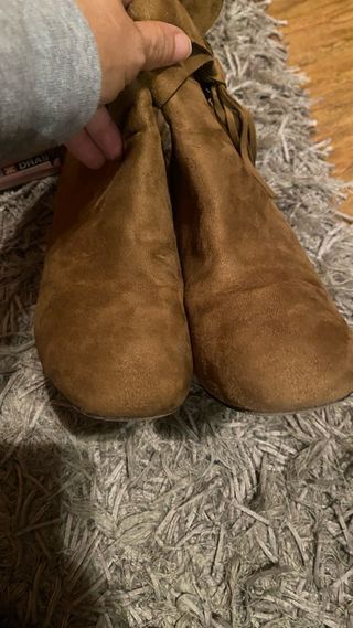 Botines de mujer marrones con flecos