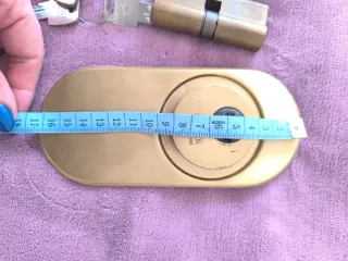 Cerradura de seguridad MCM con 3 llaves