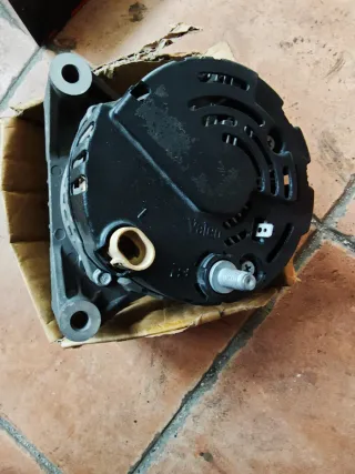 Alternador Volvo Penta 385496 12V 75A