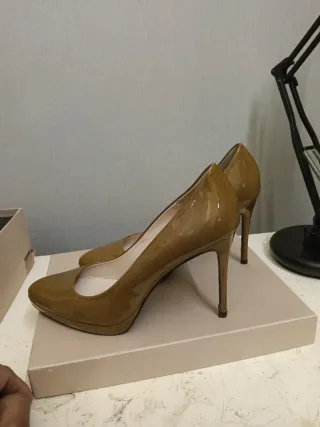 Zapatos de tacón UTERQÜE marrones