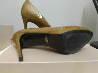 Zapatos de tacón UTERQÜE marrones