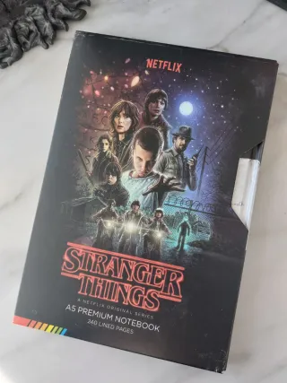 Lote Stranger Things variado
