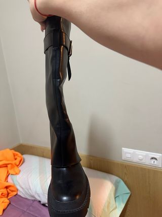 Botas altas negras