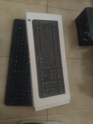 Teclado Cherry Inalambrico Negro