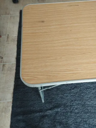 Mesa plegable camping Quechua 4 personas