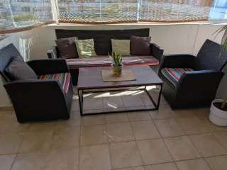 Conjunto terraza y mesa de  madera