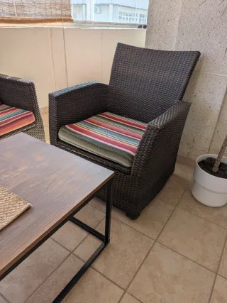 Conjunto terraza y mesa de  madera