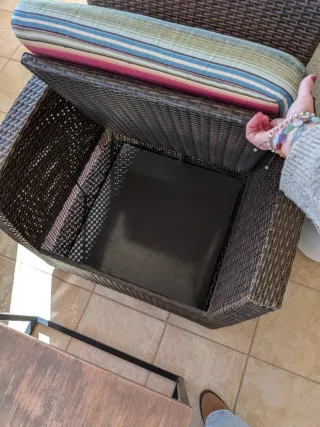 Conjunto terraza y mesa de  madera