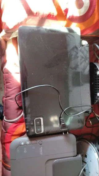 Pantallas de ordenador e impresoras