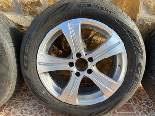 Llantas Mercedes 17 con Neumáticos