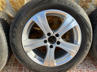 Llantas Mercedes 17 con Neumáticos