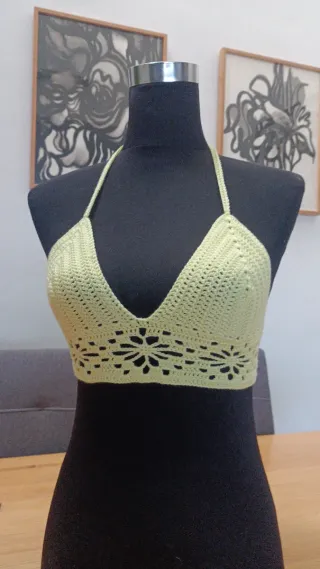 Top amarillo crochet