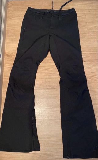 Pantalón negro de marca de eskiar usado 2 veces