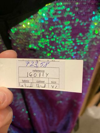 Vestido Juan Vidal lentejuelas verde y morado