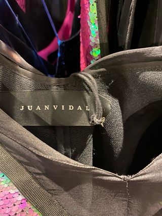 Vestido Juan Vidal lentejuelas verde y morado