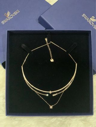 Gargantilha Swarovski Prateada Elegante