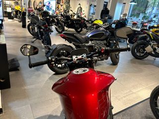 Triumph Street Triple RS 765