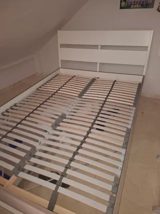 Struttura letto Ikea e 2 comodini