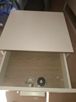 Struttura letto Ikea e 2 comodini