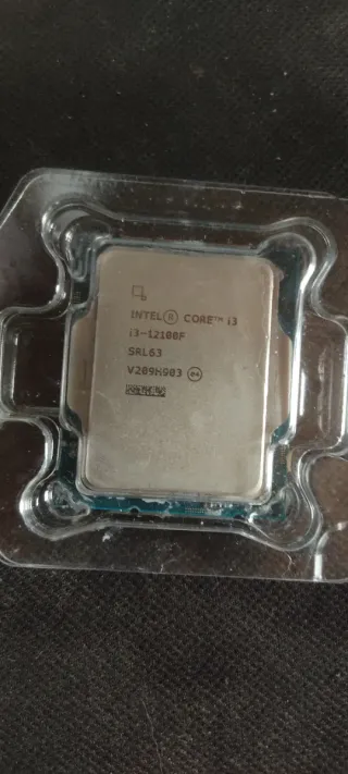 Processore Intel i3-12100F LGA 1700