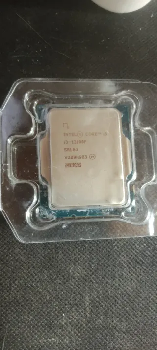 Processore Intel i3-12100F LGA 1700