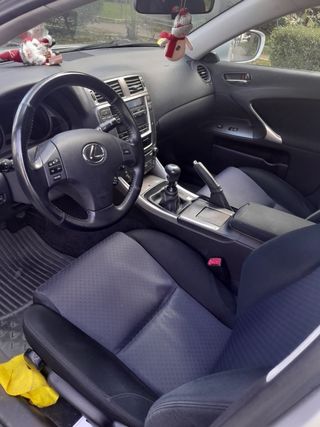 Lexus IS220D  2008