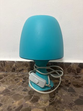 Lámpara de mesa azul
