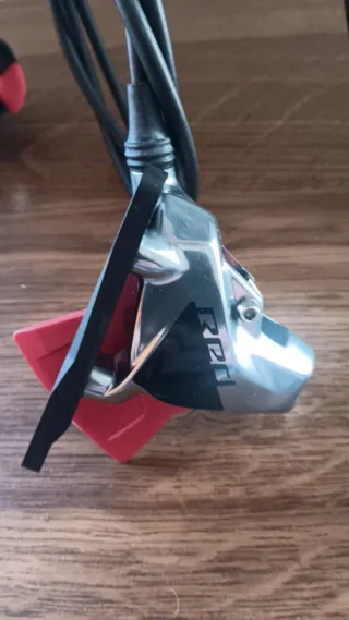 Manetas y pinzas SRAM Red axs