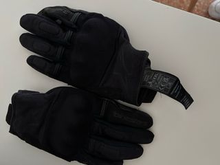 Casco Shark + Guantes Alpinestars