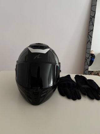 Casco Shark + Guantes Alpinestars
