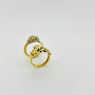 ANILLO PANTERA CON CIRCONITAS. Oro 18k.
