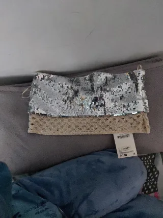 Top Zara lentejuelas y encaje beige/plata sin usar