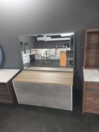 Mueble de baño con lavabo (Espejo opcional) + 70 €