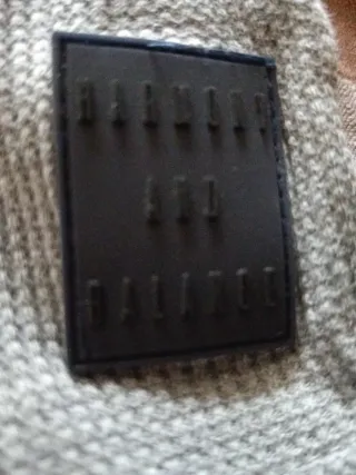 2 Blusas (marrón y verde)