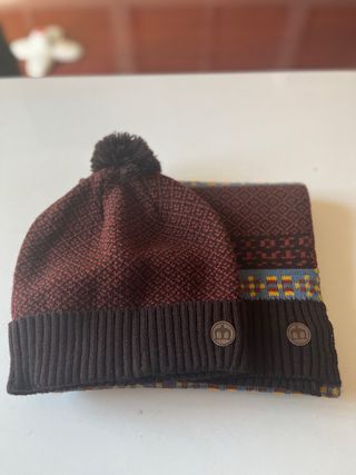 Conjunto Gorro y Bufanda Merc London