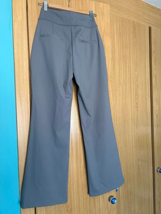 Pantalón Halara Talla M Gris Nuevo