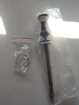 Vástago o pistón Fox 34 130mm