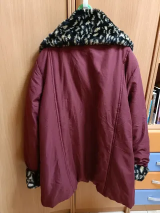 Chaquetón COOL Talla XL con cuello y puños de pelo