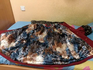 Chaquetón COOL Talla XL con cuello y puños de pelo