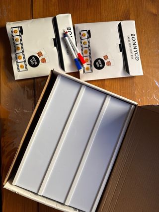 Caja de luz LED con letras y emojis