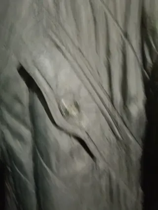 Abrigo acolchado moderno negro