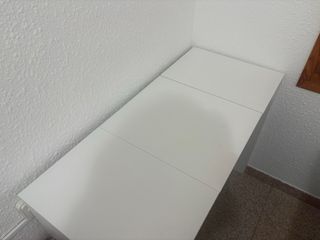 Tocador con espejo y taburete