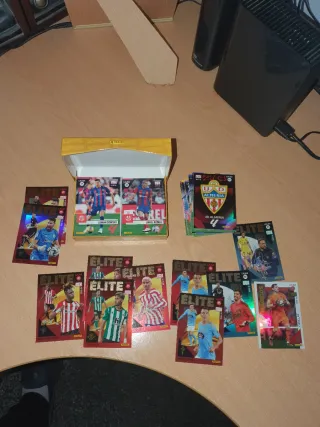 Lote megacracks +120 Cromos 2023-24