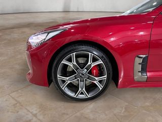 Kia Stinger 3.3 T-GDi 272kW (370CV) GT 4x4