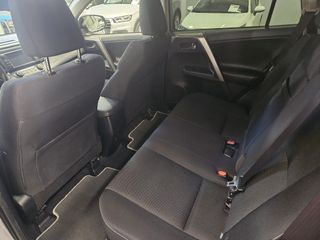 Toyota RAV4 ADVANCE 2.5l HYBRID 2WD ADVANCE